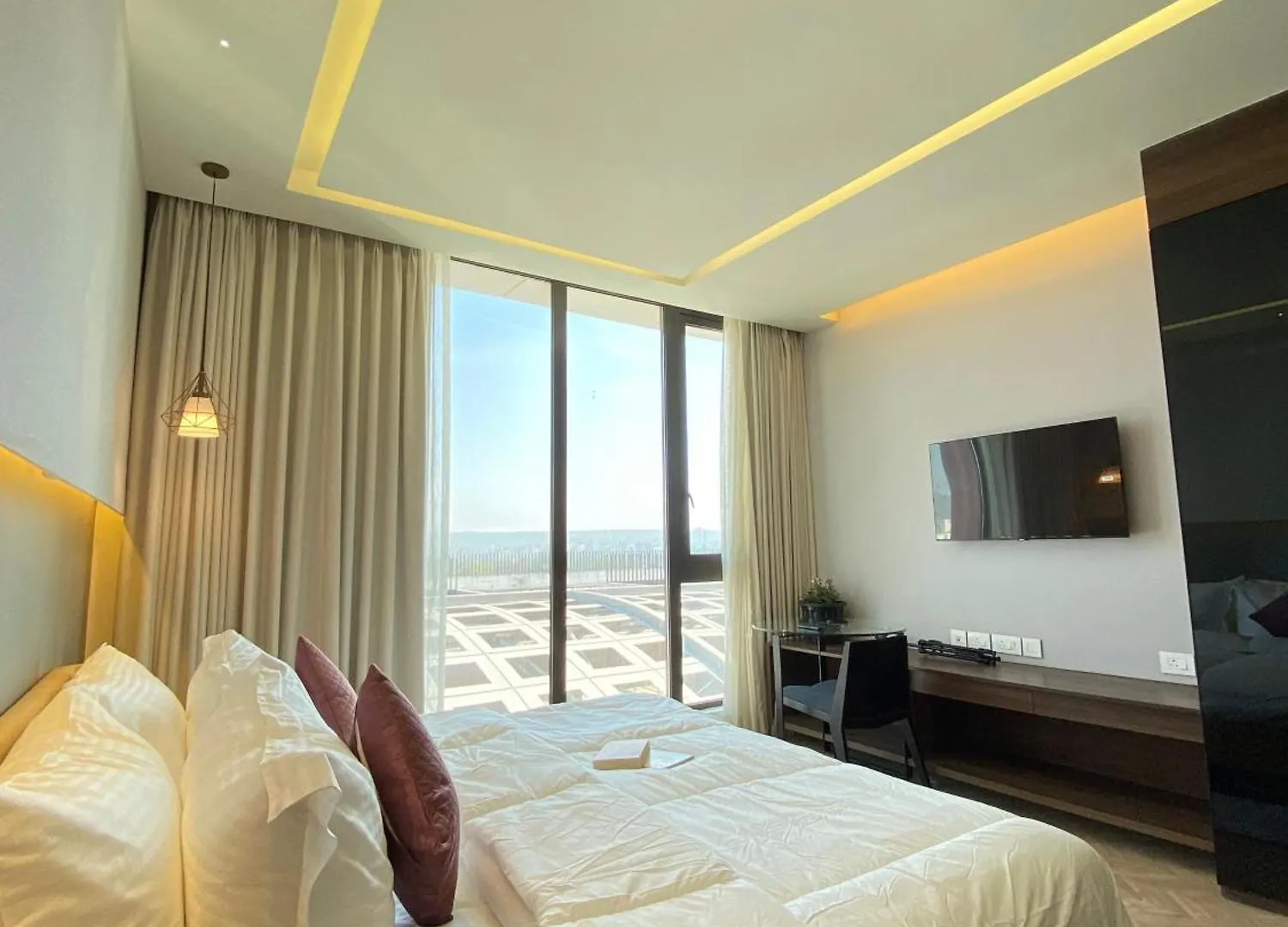 Elegant Apartment In 구르가온 0*,